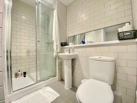 2 bedroom Flat to let in 1 Harrison Street, Manchester, M4