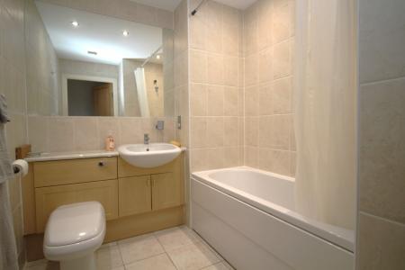 2 bedroom Flat for sale in The Quays, Salford Quays, Salford, M50