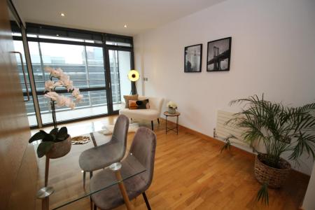 1 bedroom Flat to let in No. 1 Deansgate, Manchester, M3