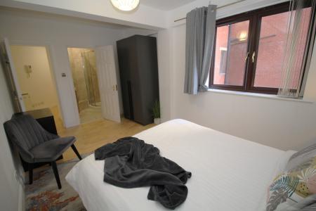 2 bedroom Flat to let in 19 Dickinson Street, Manchester, M1
