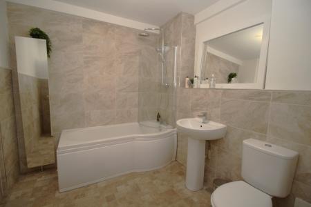 2 bedroom Flat to let in 19 Dickinson Street, Manchester, M1