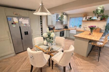 4 bedroom Semi-detached house for sale in Brotherton Drive, Salford, M3