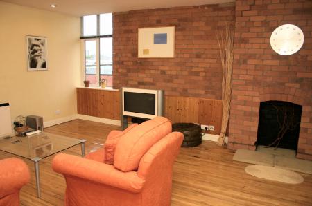 384 Chester Road, Manchester, M16