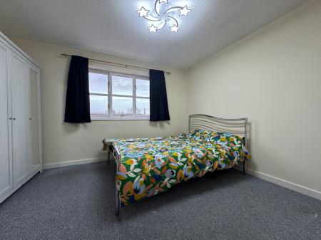 2 bedroom Flat for sale in Georgette Drive, Salford, M3
