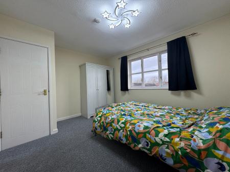 2 bedroom Flat for sale in Georgette Drive, Salford, M3