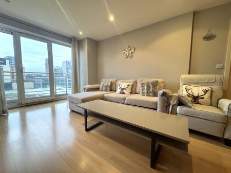 2 bedroom Flat for sale in The Quays, Salford Quays, Salford, M50