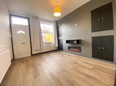 2 bedroom Terraced House to let in Harley Road, Sale, M33