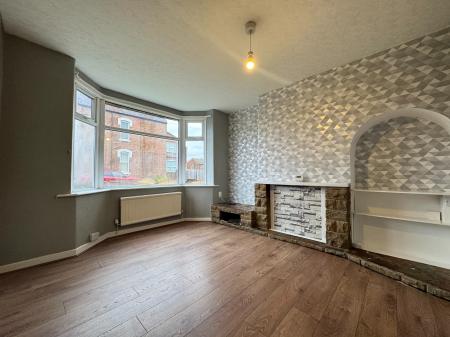 3 bedroom Semi-detached house for sale in Beech Road, Sale, M33