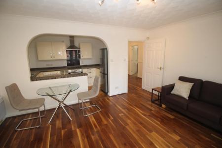 2 bedroom Flat to let in St Lawrence Quay, Salford Quays, Salford, M50