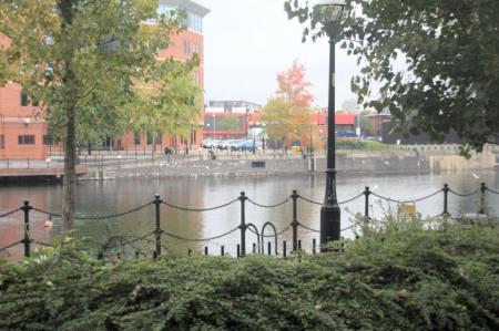 2 bedroom Flat to let in St Lawrence Quay, Salford Quays, Salford, M50