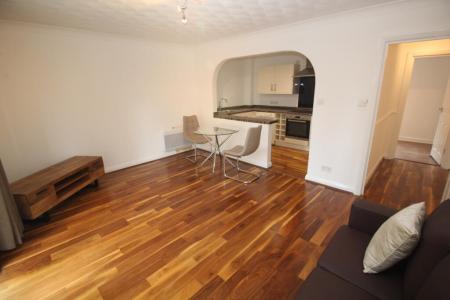 2 bedroom Flat to let in St Lawrence Quay, Salford Quays, Salford, M50