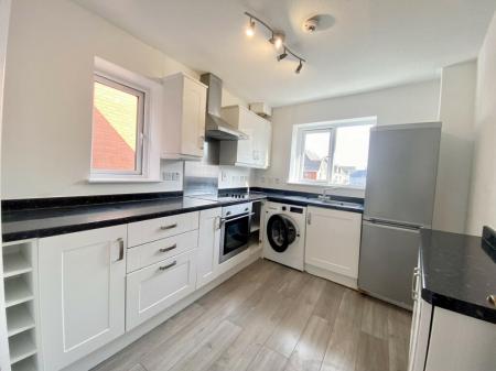 3 bedroom Flat to let in Vancouver Quay, Salford Quays, Salford, M50