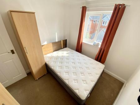 3 bedroom Flat to let in Vancouver Quay, Salford Quays, Salford, M50