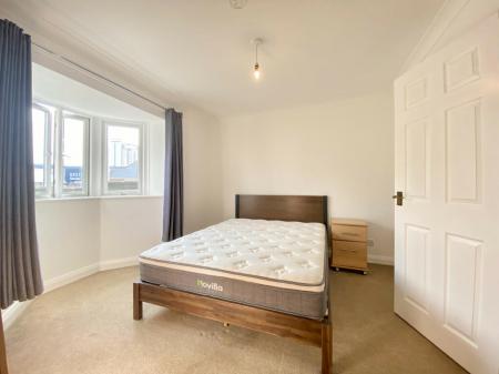 3 bedroom Flat to let in Vancouver Quay, Salford Quays, Salford, M50