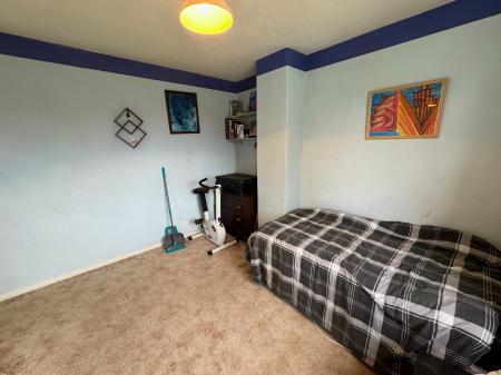 3 bedroom Semi-detached house for sale in Oakhampton Crescent, Sale, M33