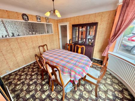 3 bedroom Semi-detached house for sale in Oakhampton Crescent, Sale, M33