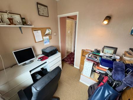 3 bedroom Semi-detached house for sale in Oakhampton Crescent, Sale, M33