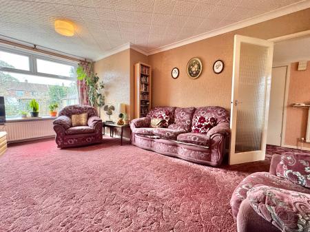 3 bedroom Semi-detached house for sale in Oakhampton Crescent, Sale, M33