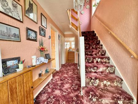 3 bedroom Semi-detached house for sale in Oakhampton Crescent, Sale, M33