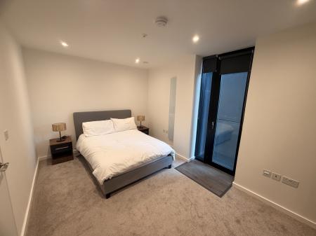 2 bedroom Flat to let in Marlstone Ave, Salford, M3