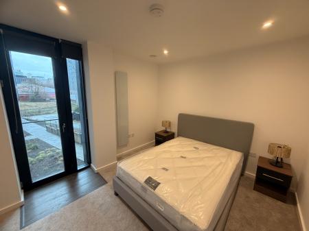 2 bedroom Flat to let in Marlstone Ave, Salford, M3