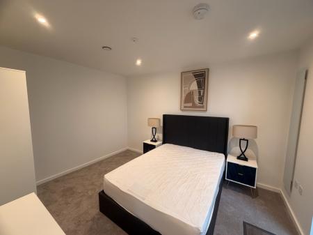 2 bedroom Flat to let in Marlstone Ave, Salford, M3