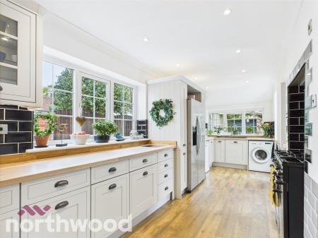 5 bedroom Detached house for sale in Carlton Road, Ainsdale, Southport, PR8