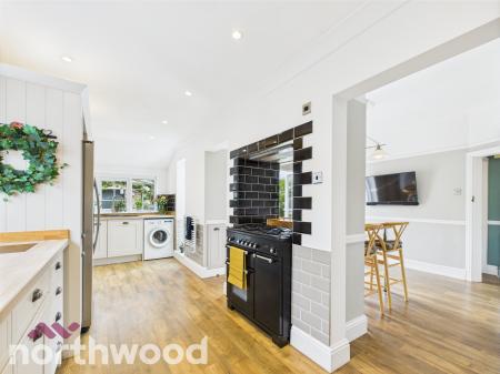 5 bedroom Detached house for sale in Carlton Road, Ainsdale, Southport, PR8