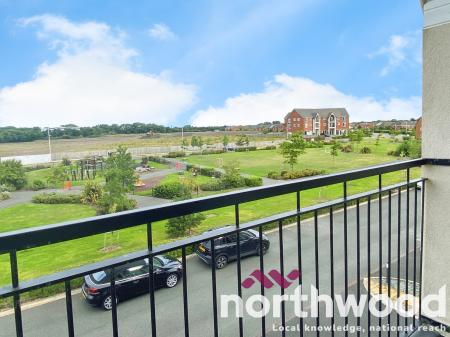 5 bedroom Town house for sale in Maplebeck Drive, Southport, PR8