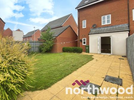 5 bedroom Town house for sale in Maplebeck Drive, Southport, PR8