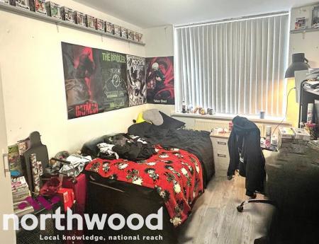 2 bedroom Flat for sale in North House, Southport, PR8