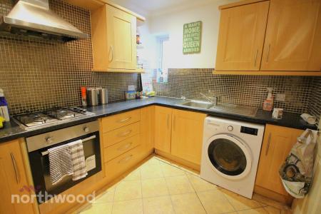 2 bedroom Flat for sale in Park Road, Hesketh Park, Southport, PR9