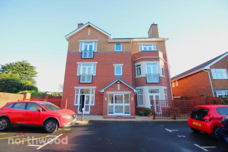 2 bedroom Flat for sale in Park Road, Hesketh Park, Southport, PR9