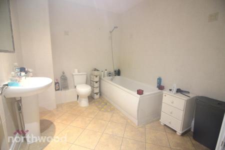 2 bedroom Flat for sale in Park Road, Hesketh Park, Southport, PR9