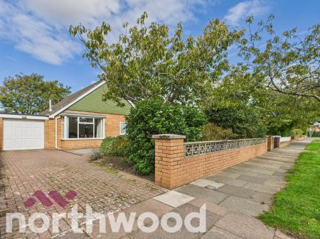 2 bedroom Detached bungalow for sale in Pinfold Lane, Ainsdale, Southport, PR8