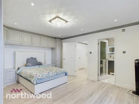 3 bedroom Penthouse for sale in Queens Road, Southport, PR9