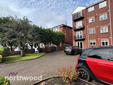 3 bedroom Penthouse for sale in Queens Road, Southport, PR9