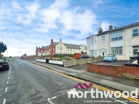 1 bedroom Flat for sale in Seabank Road, Southport, PR9