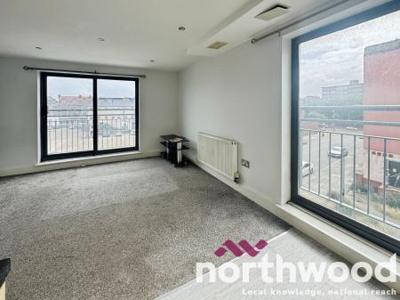 2 bedroom Flat for sale in The Anchorage, Kingway, Southport, PR8