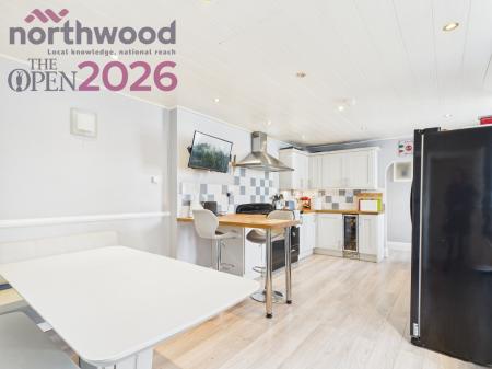 4 bedroom Semi-detached house to let in Open Golf 2026 Dunkirk Road, Birkdale, Southport, PR8