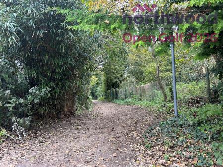 4 bedroom Detached house to let in £15,000 PW Open Golf 2026 West Lane, Freshfield, Southport, L37