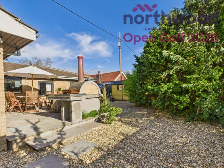 4 bedroom Bungalow to let in Open Golf 2026 Drummersdale Lane, Southport, L40