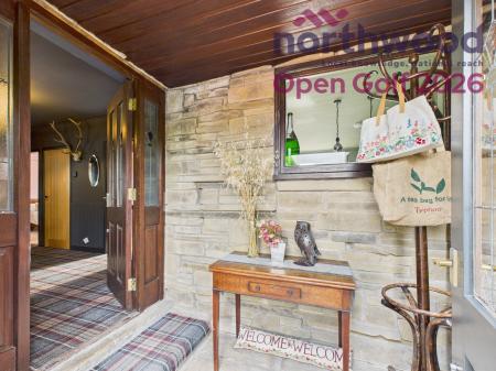 4 bedroom Bungalow to let in Open Golf 2026 Drummersdale Lane, Southport, L40