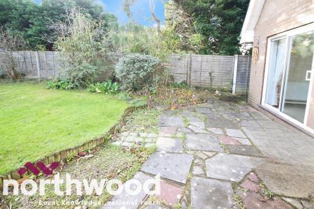 4 bedroom Detached house to let in Westminster Drive, Ainsdale, PR8