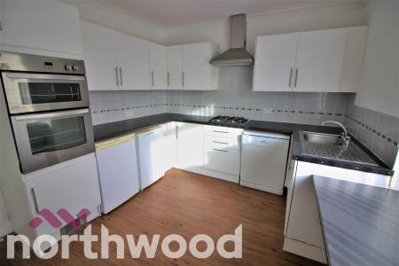 3 bedroom Maisonette for sale in Sandon Road, Hillside, Southport, PR8