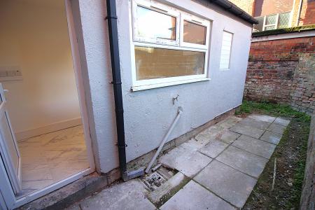 3 bedroom Semi-detached house to let in Bath Street North, Southport, PR9