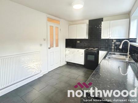 3 bedroom Terraced House to let in Hartshead, Birch Green, Skelmersdale, WN8