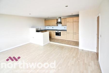 2 bedroom Flat to let in Eastbank Street, Southport, PR8
