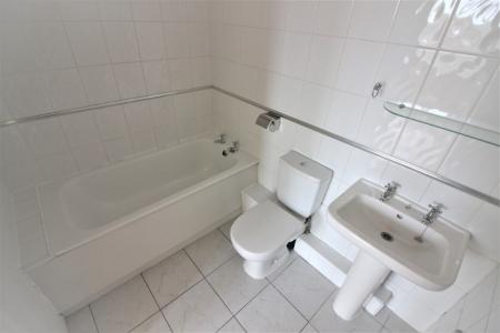 2 bedroom Flat to let in Eastbank Street, Southport, PR8