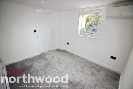 1 bedroom Detached bungalow to let in 30 Chambres Road, Southport, PR8